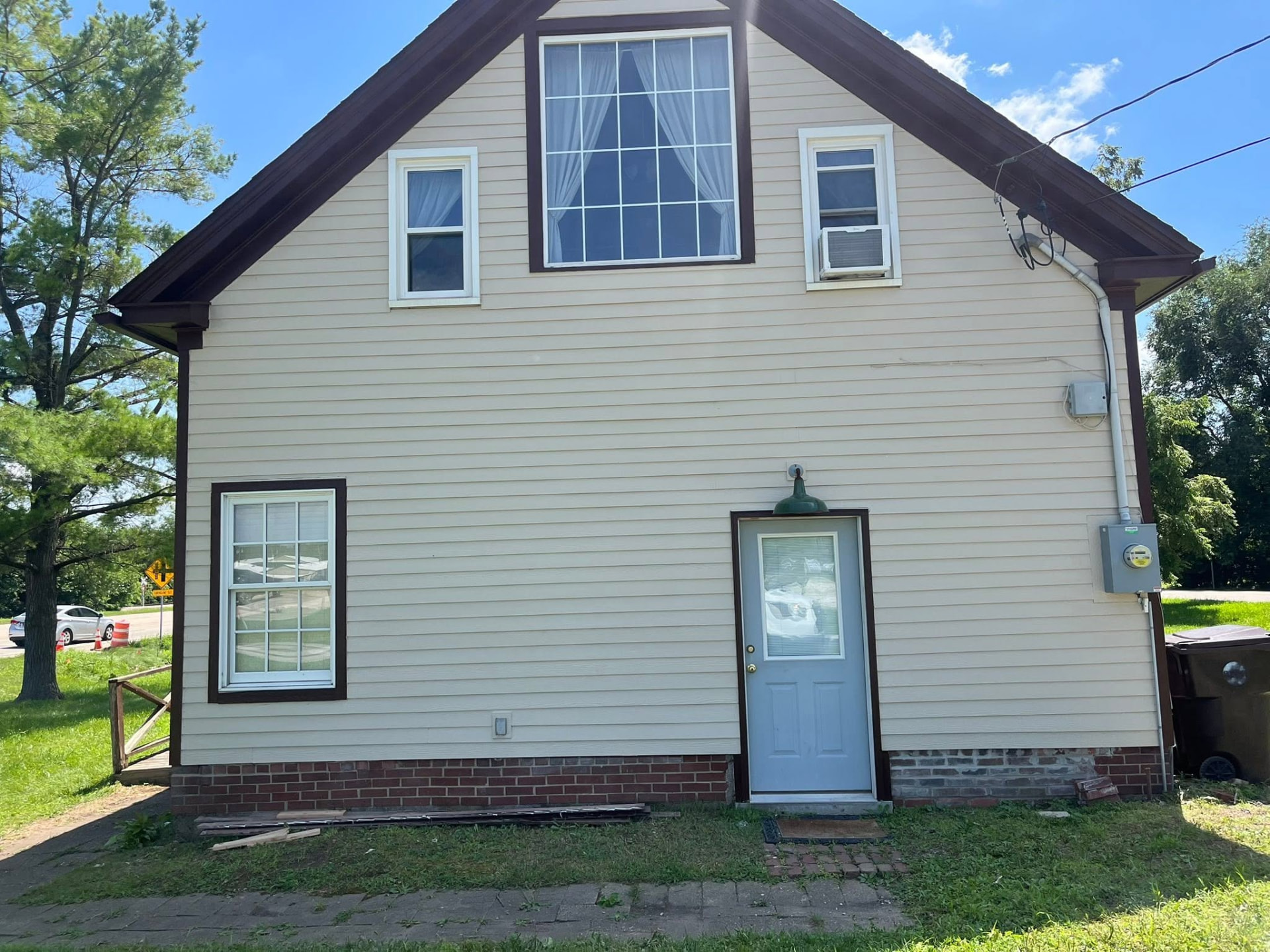 Full siding & trim repaint